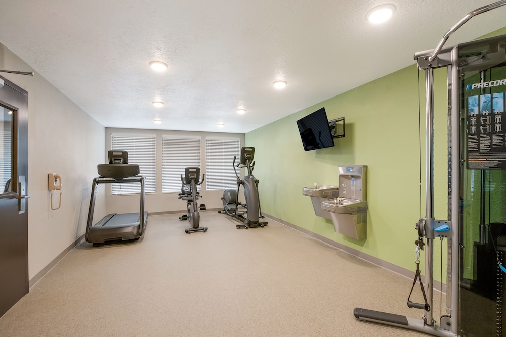 WoodSpring Suites South Brunswick - Princeton 8/15