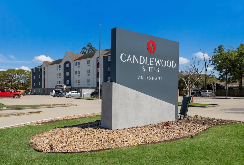 Candlewood Suites Lafayette- River Ranch 52/58
