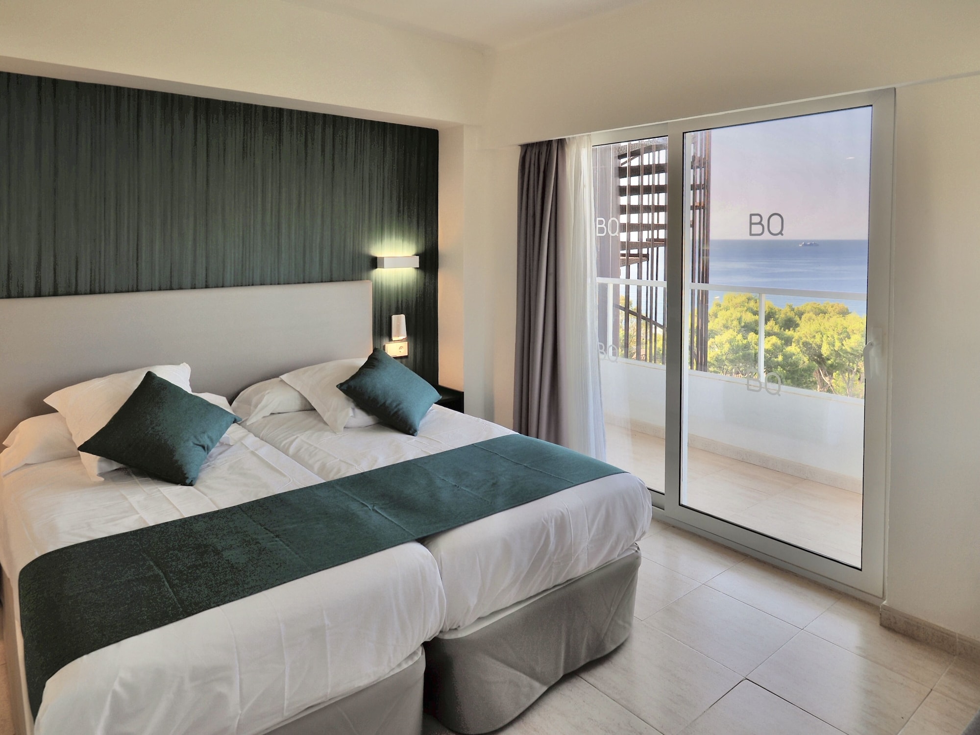 ROOM, DOUBLE BED, SEA VIEW, BALCONY