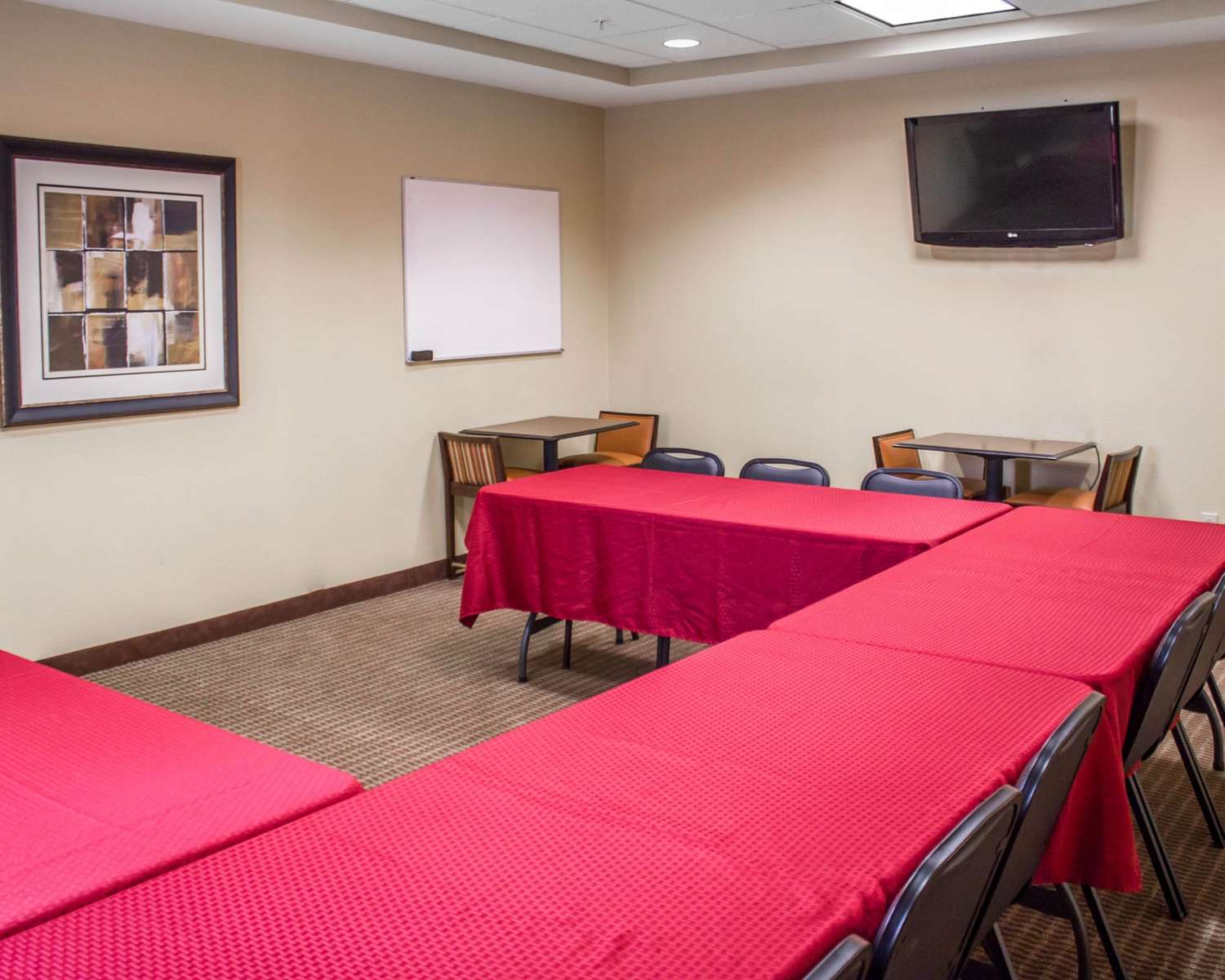 Comfort Suites Lewisburg, PA 45/48