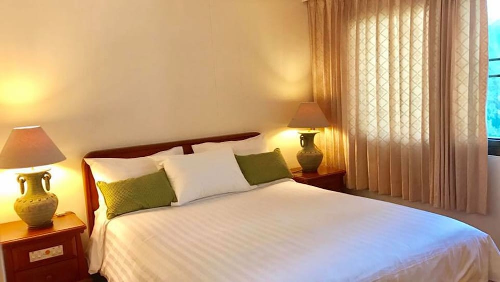 Surin Bay Apartment 6/31