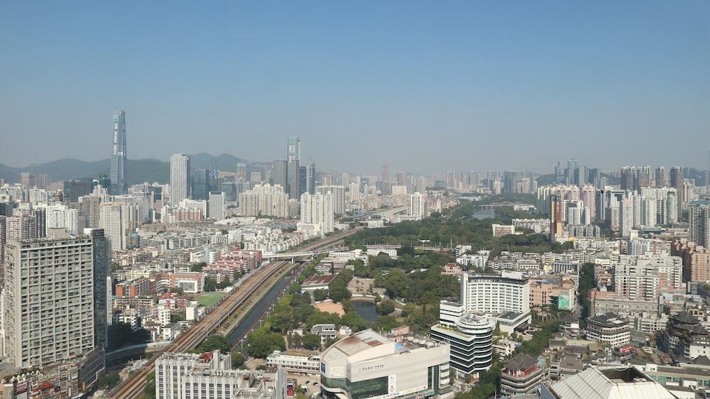 Yutai Hotel Apartment (Dongmen Pedestrian Street Luohu Port Branch) 14/15