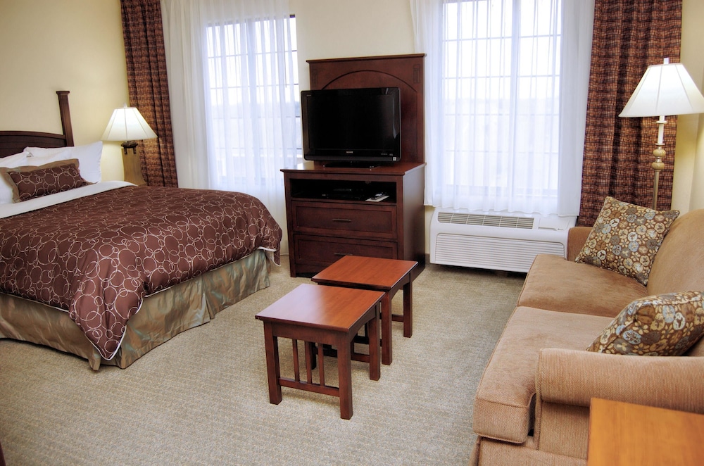 Staybridge Suites Corpus Christi 46/68