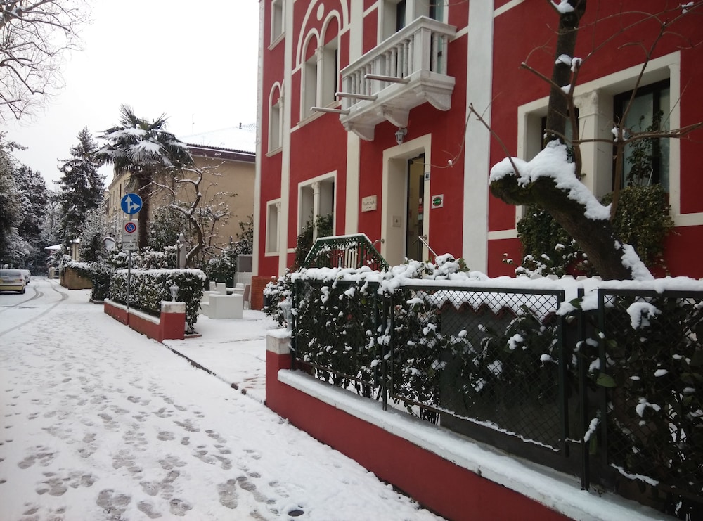 Hotel Villa Pannonia 44/50
