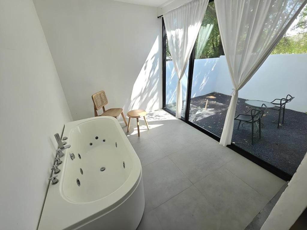 The Loftberry Resort 67/68