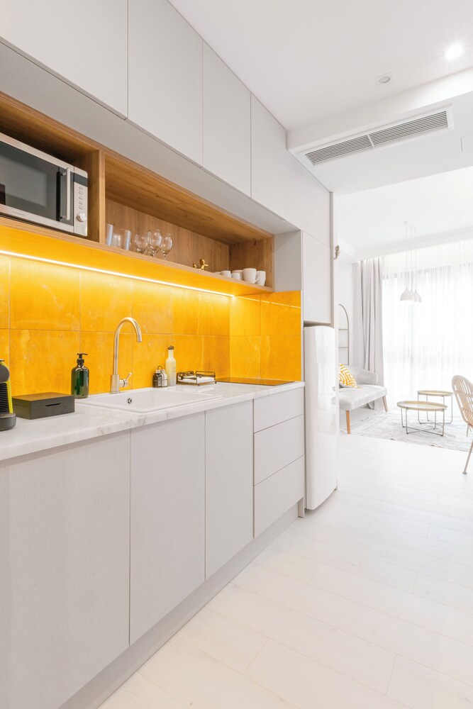 Ototo Luxury Living 4/50