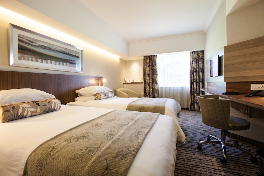 Room, Twin Beds