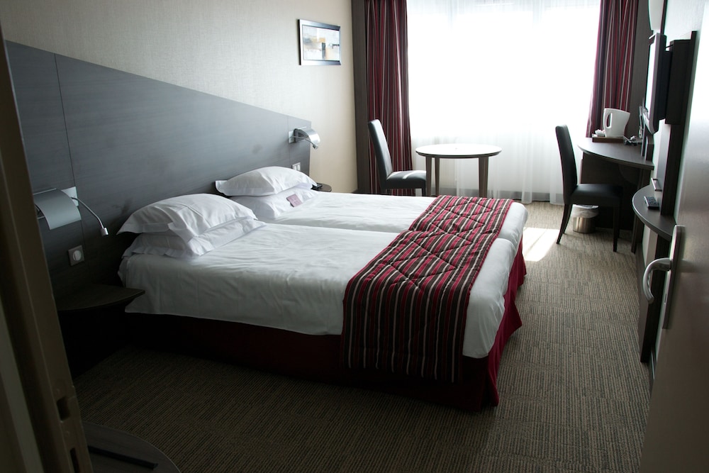 Mercure Vannes Le Port 23/66