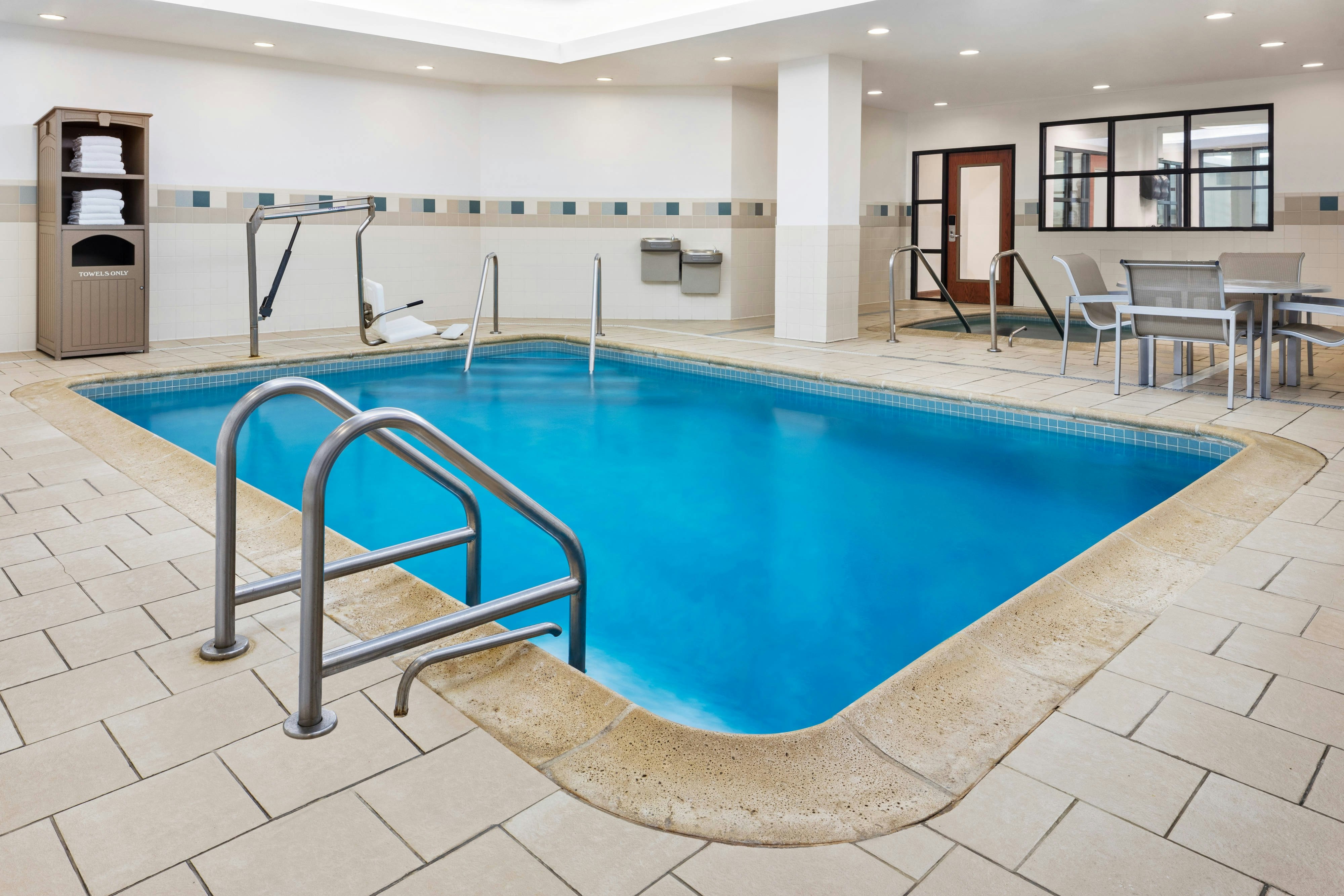 Courtyard By Marriott Stamford Downtown 5/11
