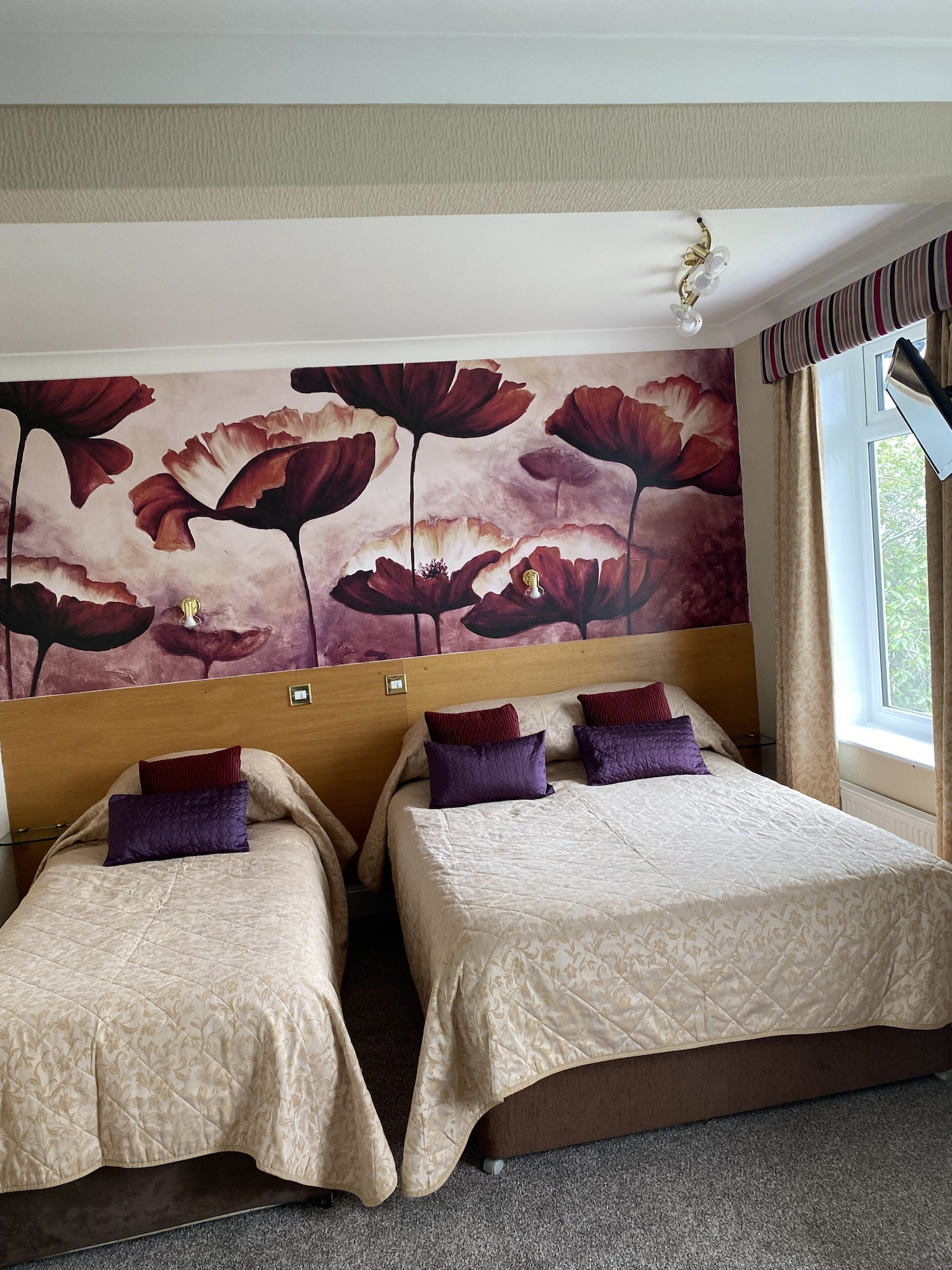 STANDARD, TWIN BEDS