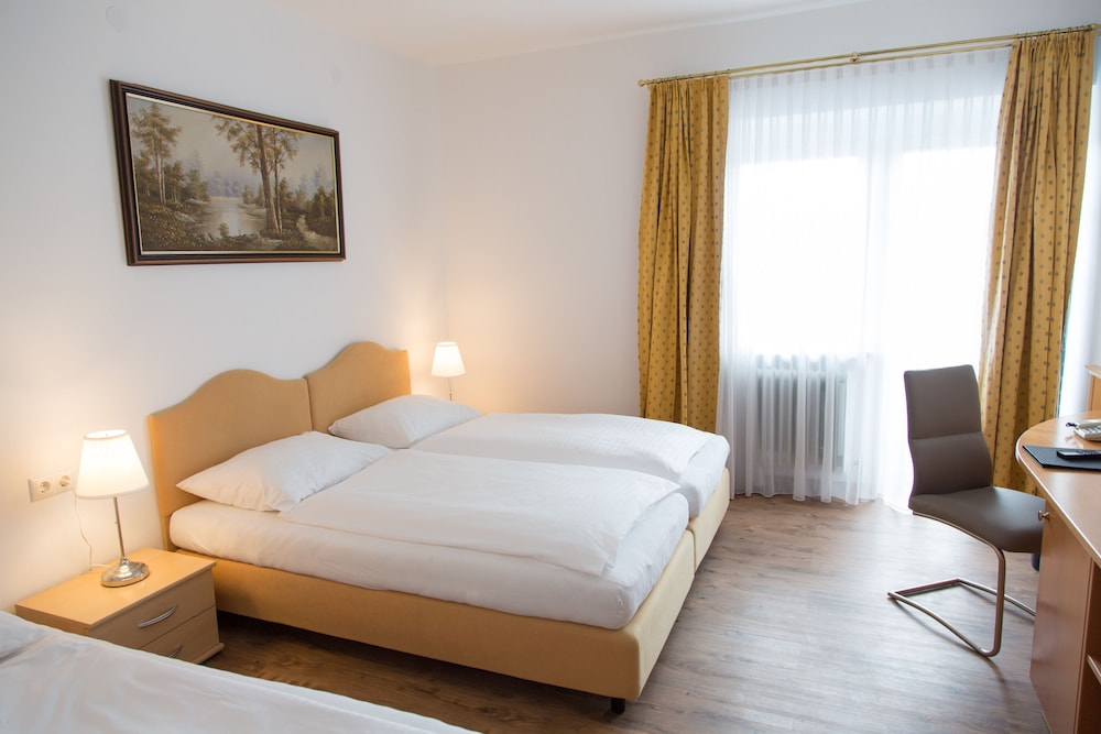 Lilienhof Hotel 10/25