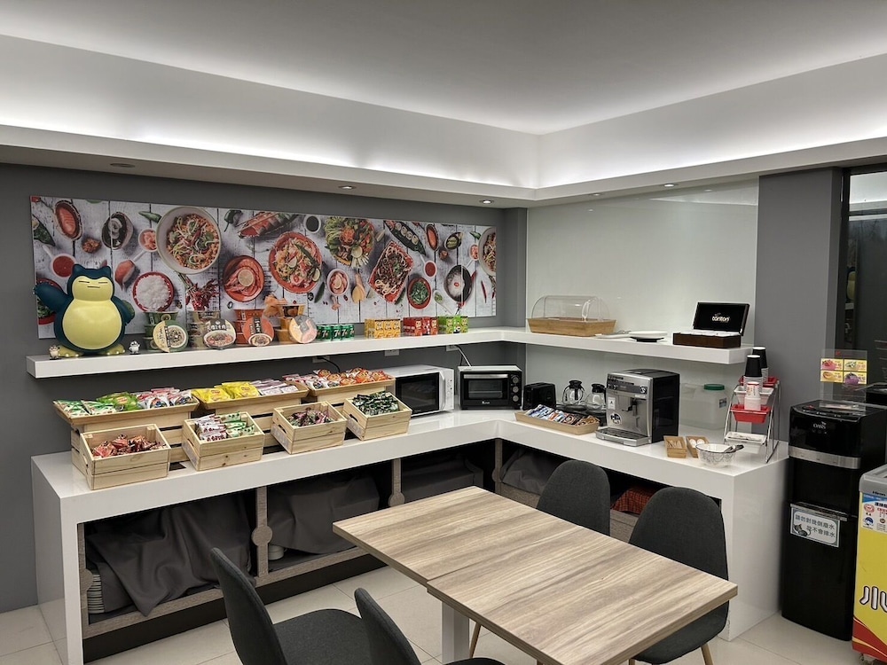 Hub Hotel Tucheng 45/59