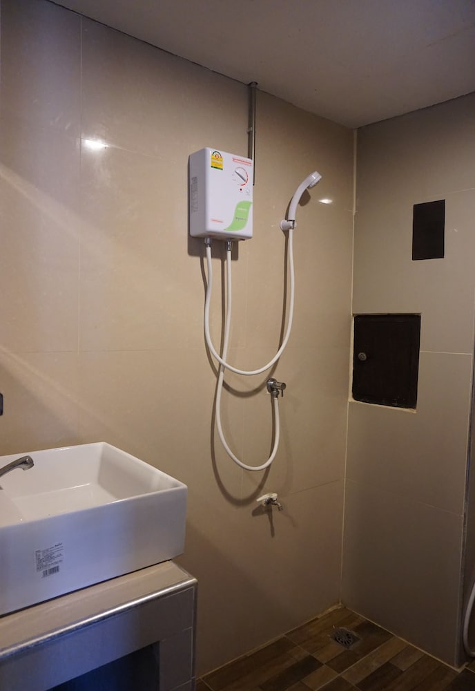 Puangpech Hotel photo2