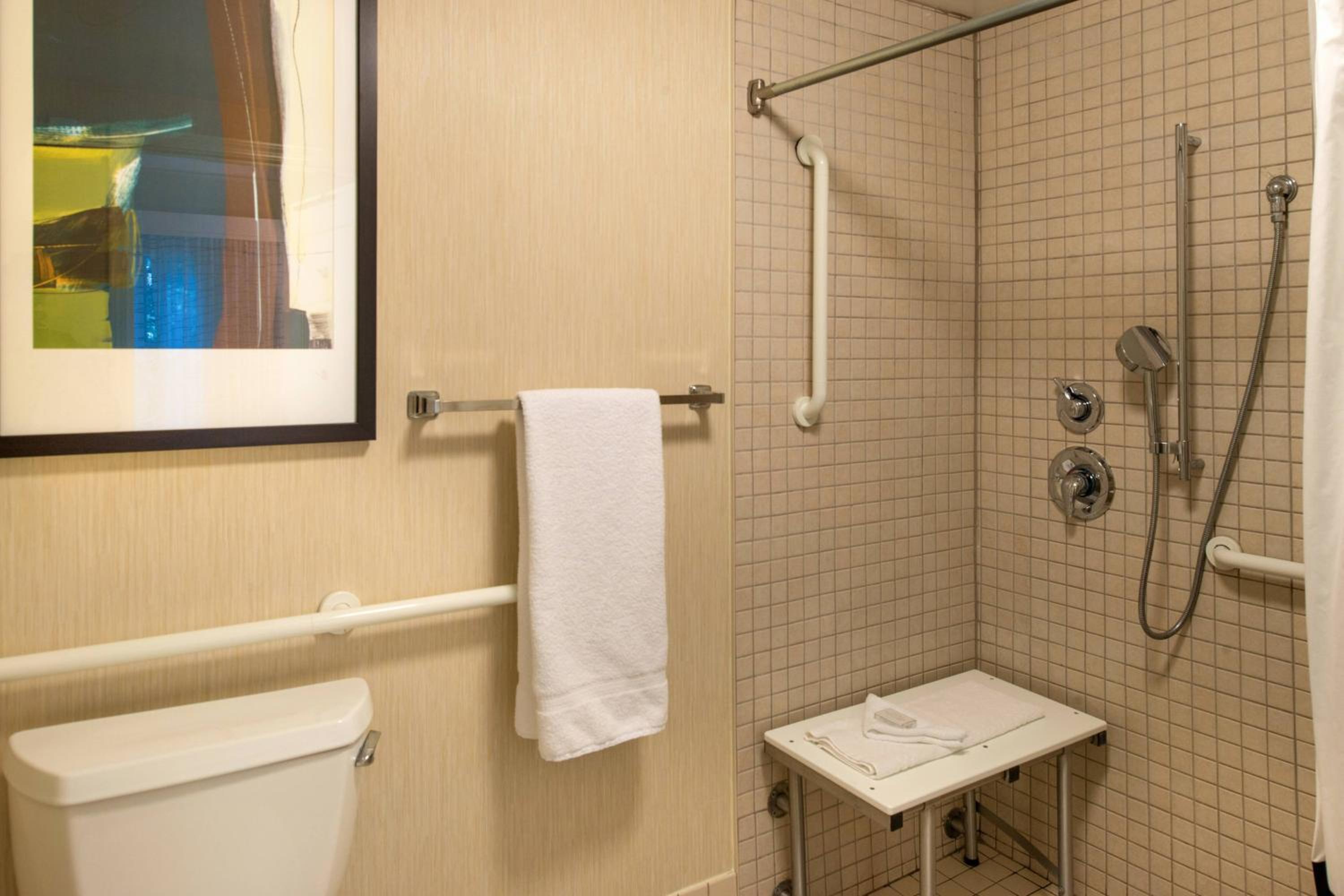 جناح بسرير كينج مع أريكة، Residence Inn Gainesville I-75 6/8