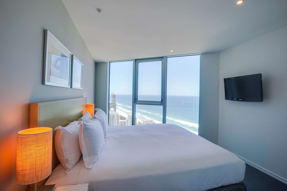 Hilton Surfers Paradise Hotel and Residences 14/60