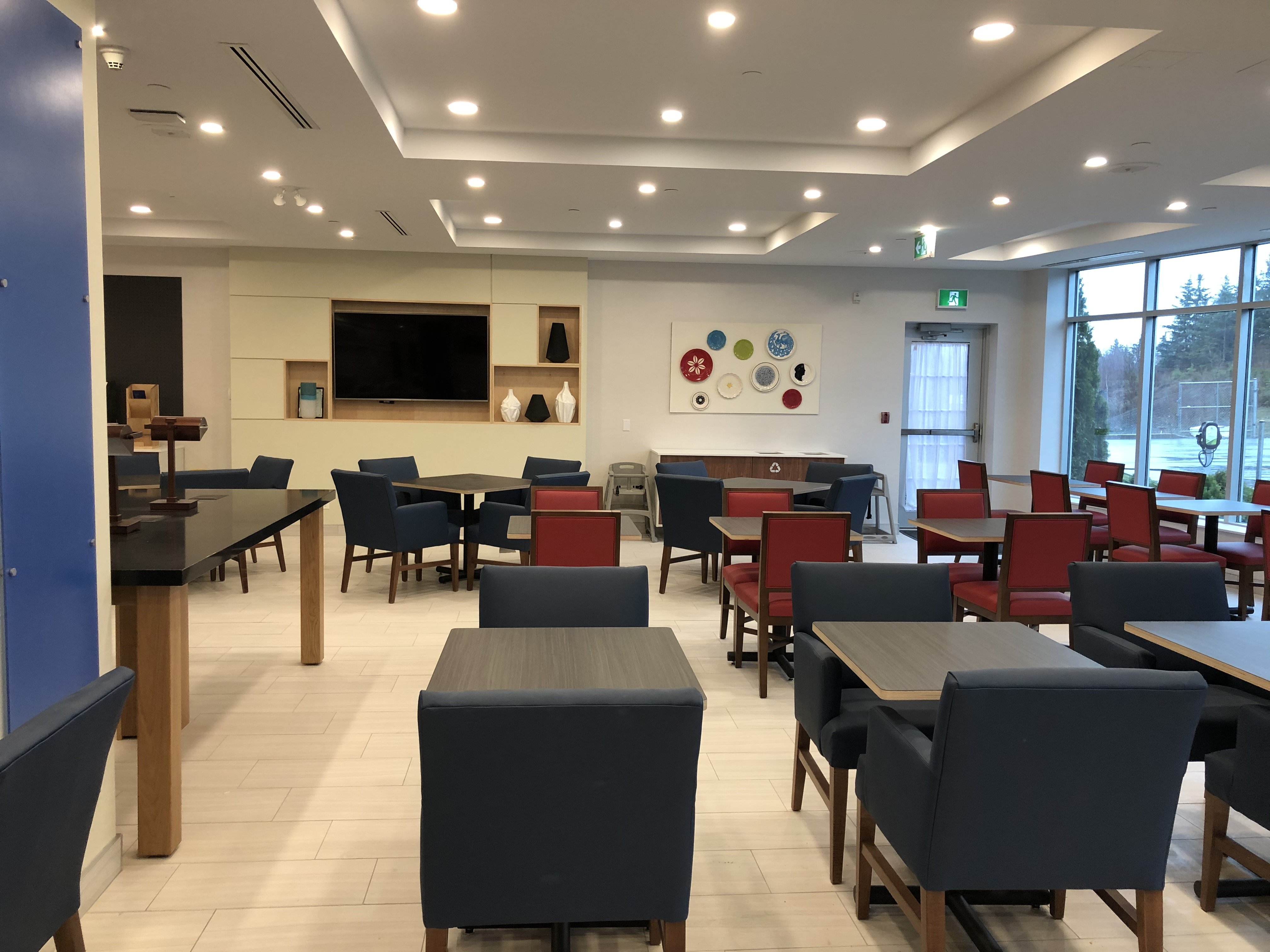 Holiday Inn Express Halifax Airport 62/65