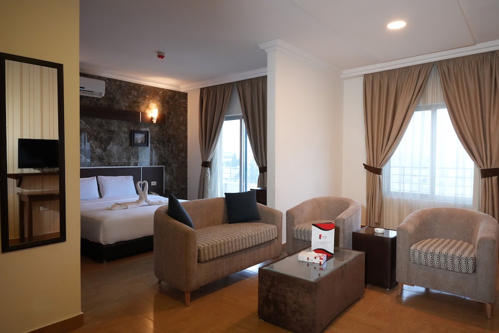 Ream Hotel 29/50