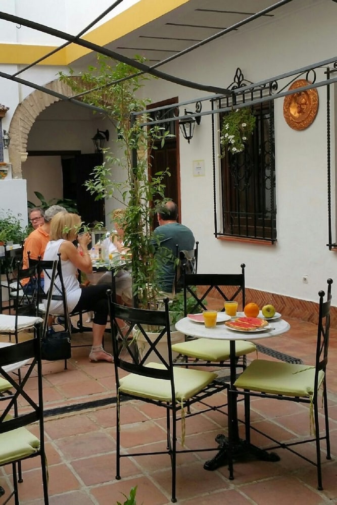 Casa de los Naranjos 24/34