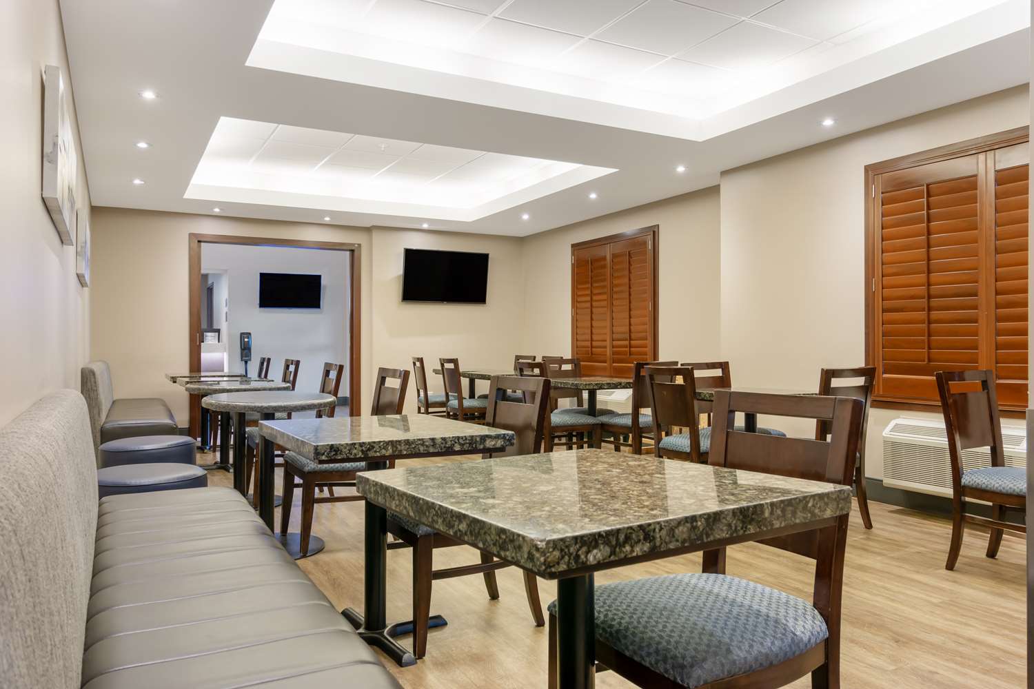Best Western Brandon Inn 20/27