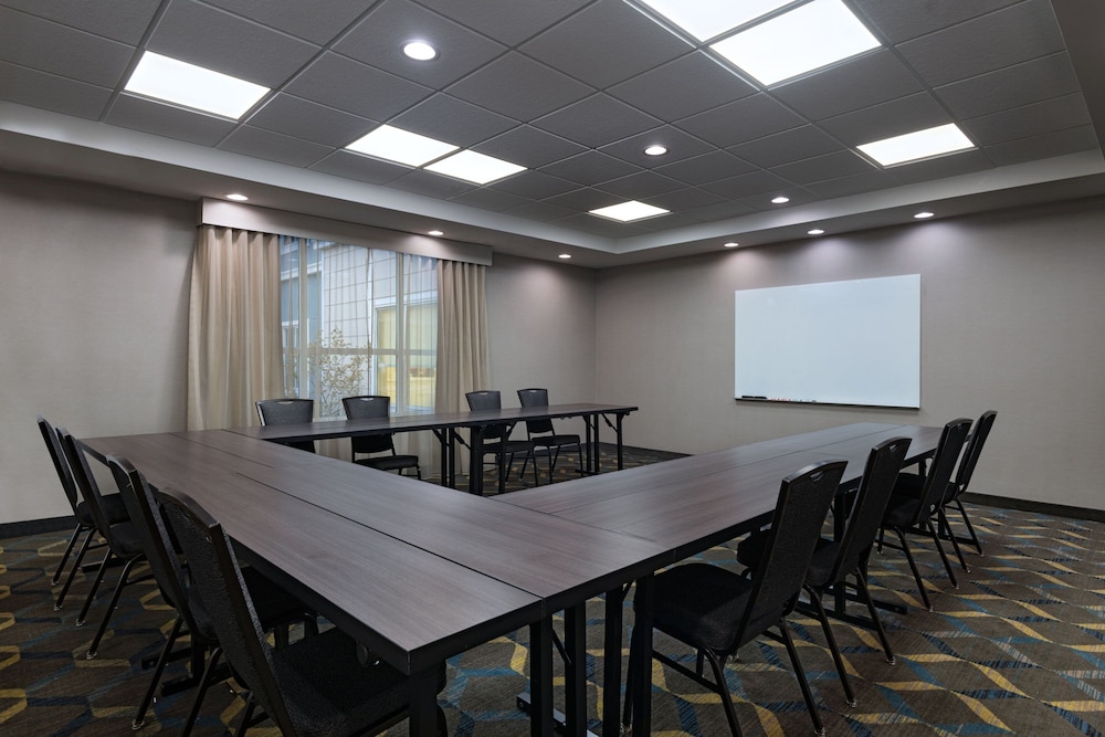 Residence Inn by Marriott New Brunswick Tower Center Blvd 25/32