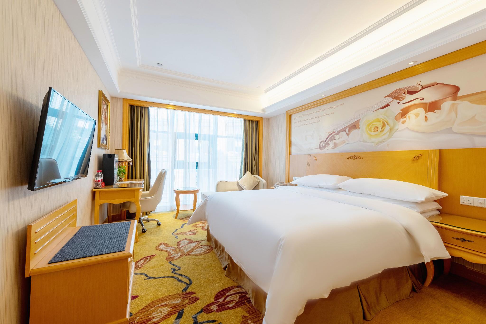 Vienna Hotel (Shenzhen Qinghu Metro Station) 29/54