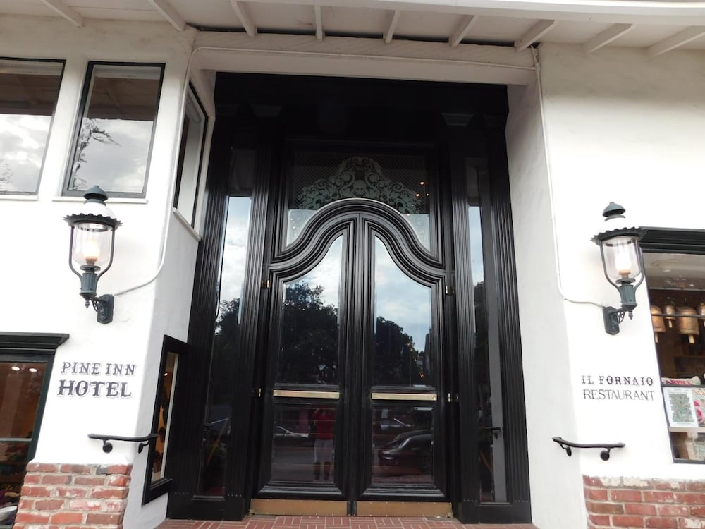 Pine Inn photo2