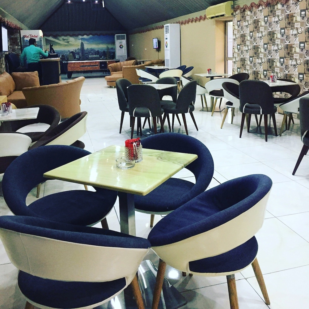 Royal View Hotel 43/59