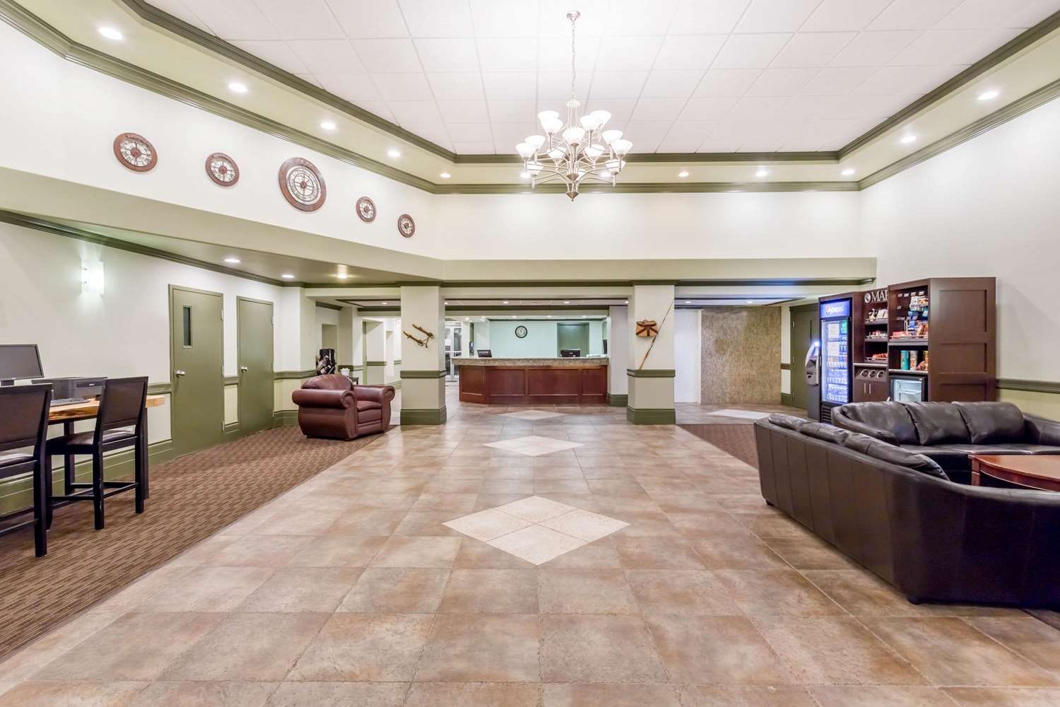 Ramada By Wyndham Hinton 4/32