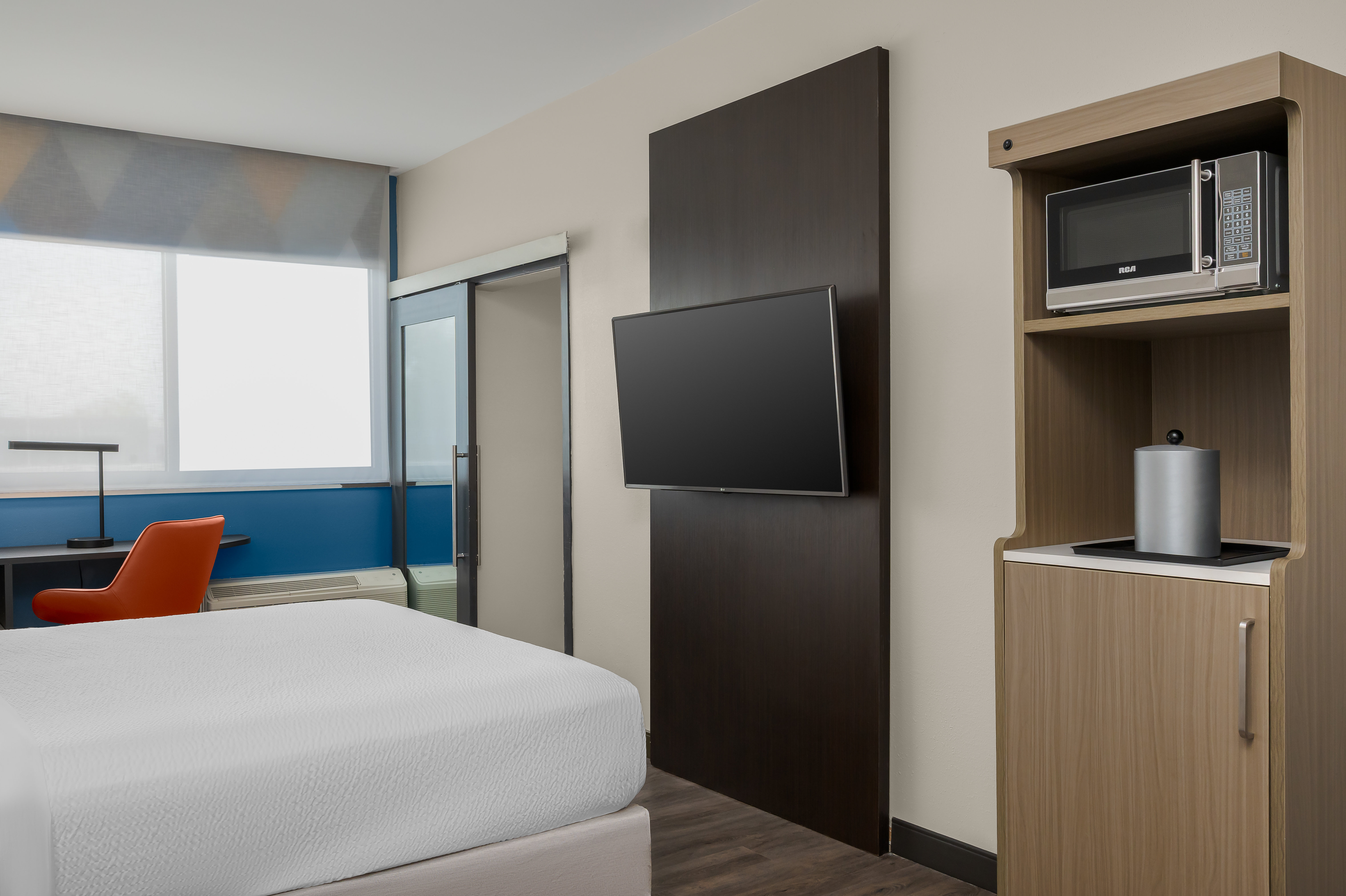 Glo Best Western Lexington 22/70