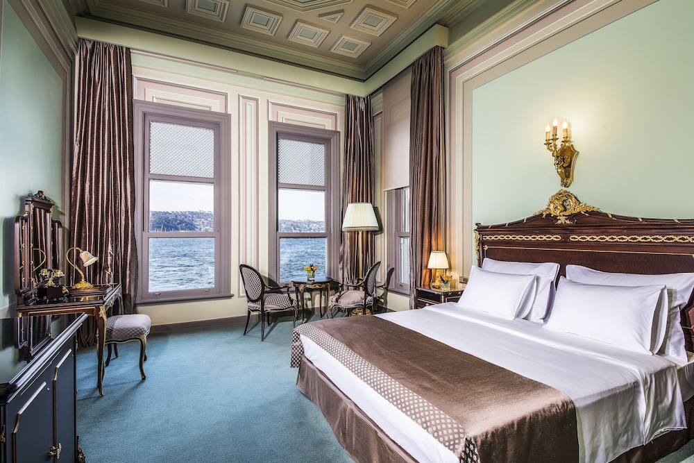 Bosphorus Palace Hotel Special Class 22/79