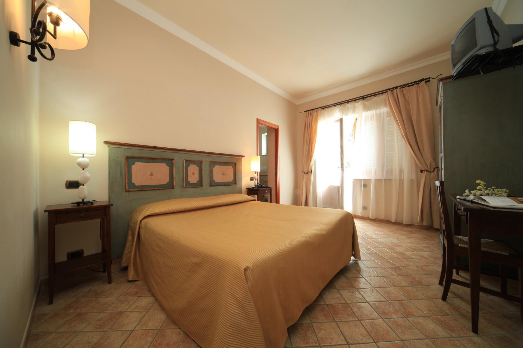 ROOM, DOUBLE BED, GARDEN VIEW