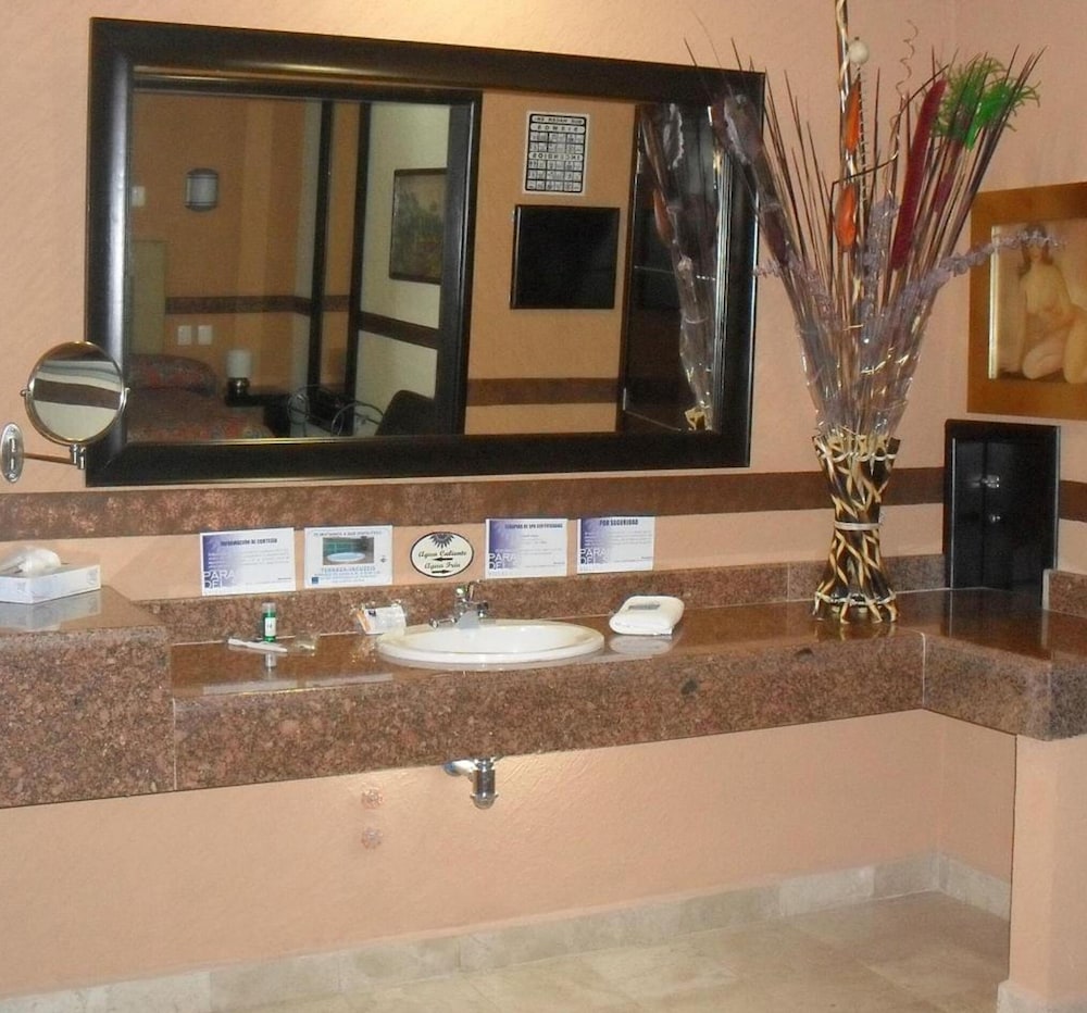 Villas and Suites Paraiso del Sur 3/68