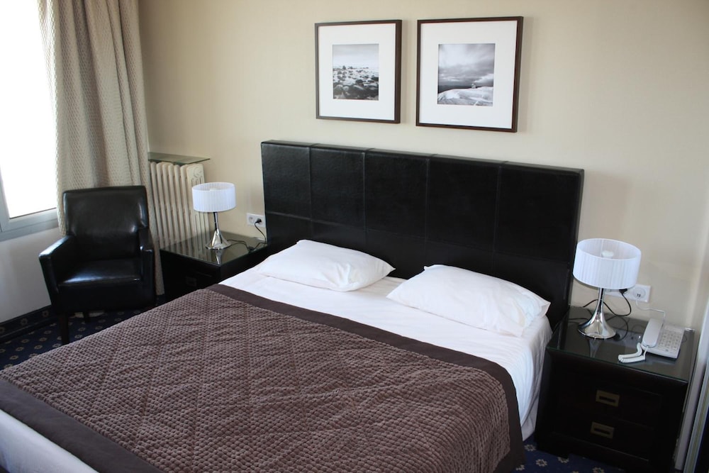 Hotel Aguado 11/72