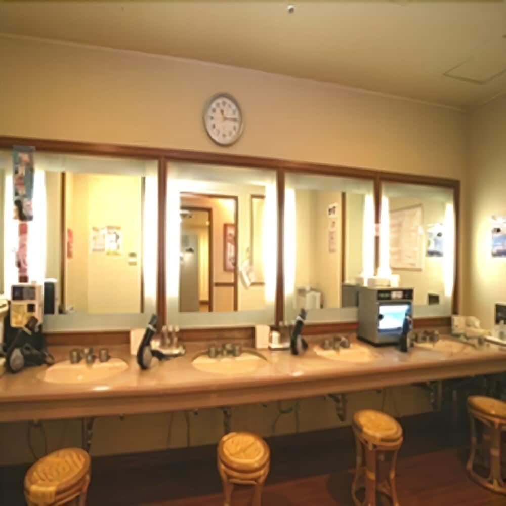 Super Hotel Osaka Natural Hot Springs 45/50