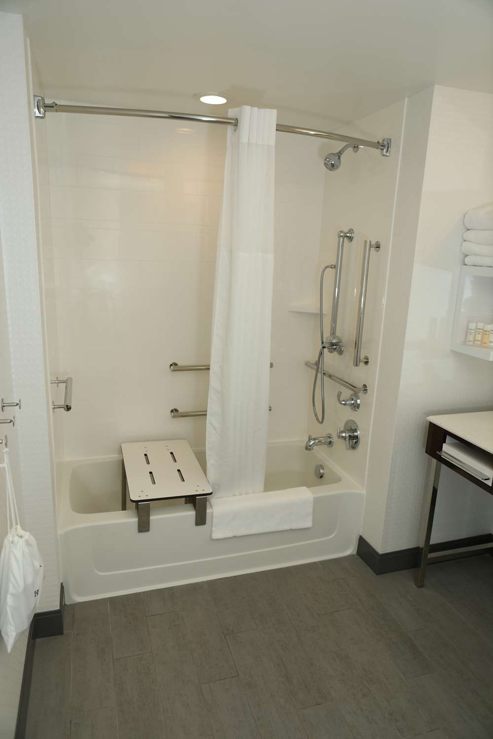 Hampton Inn & Suites Burlington IA 46/46