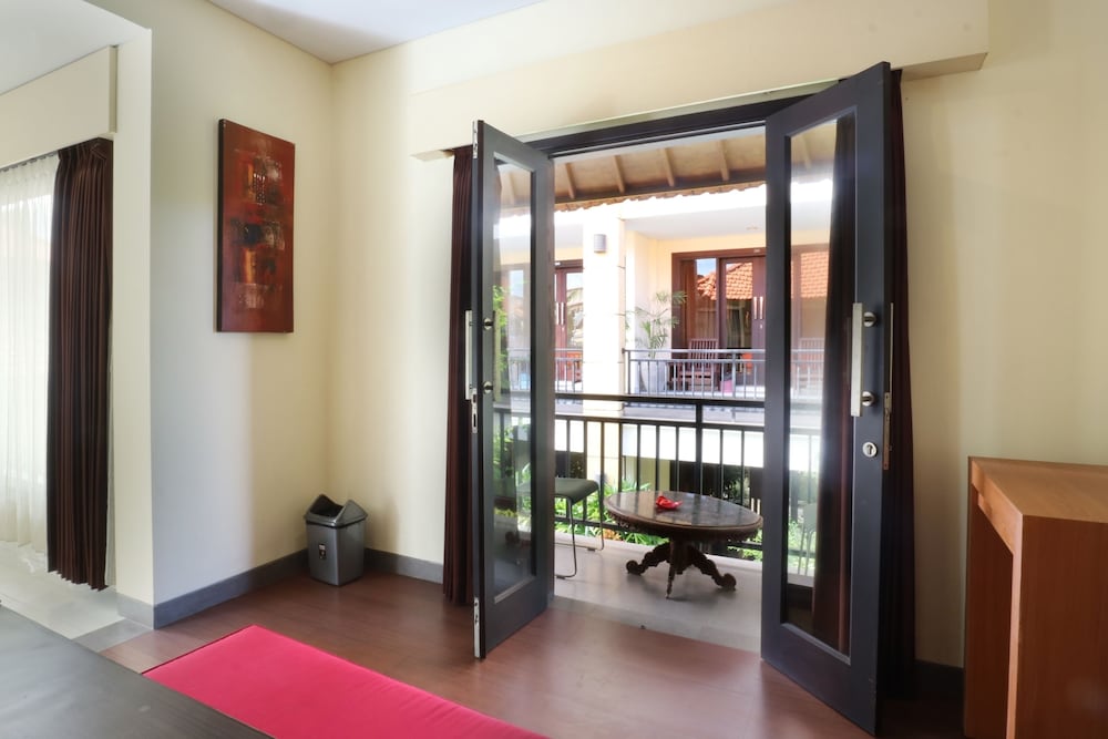 Kondra Premiere Guest House 33/41