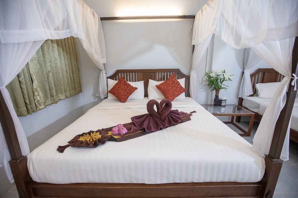 Sabaidee Chiangmai Hotel 10/65