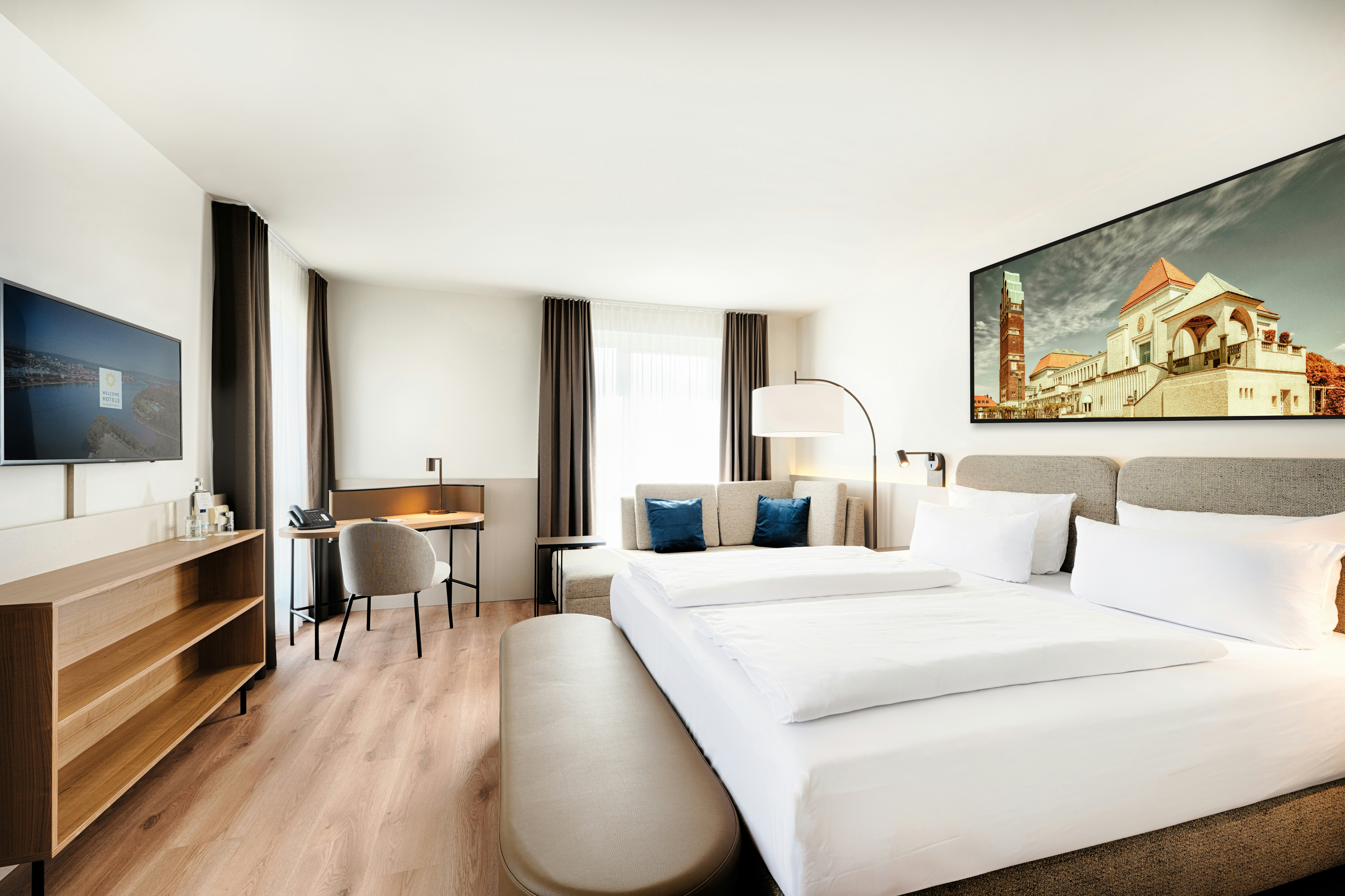 EXECUTIVE, DOUBLE BED
