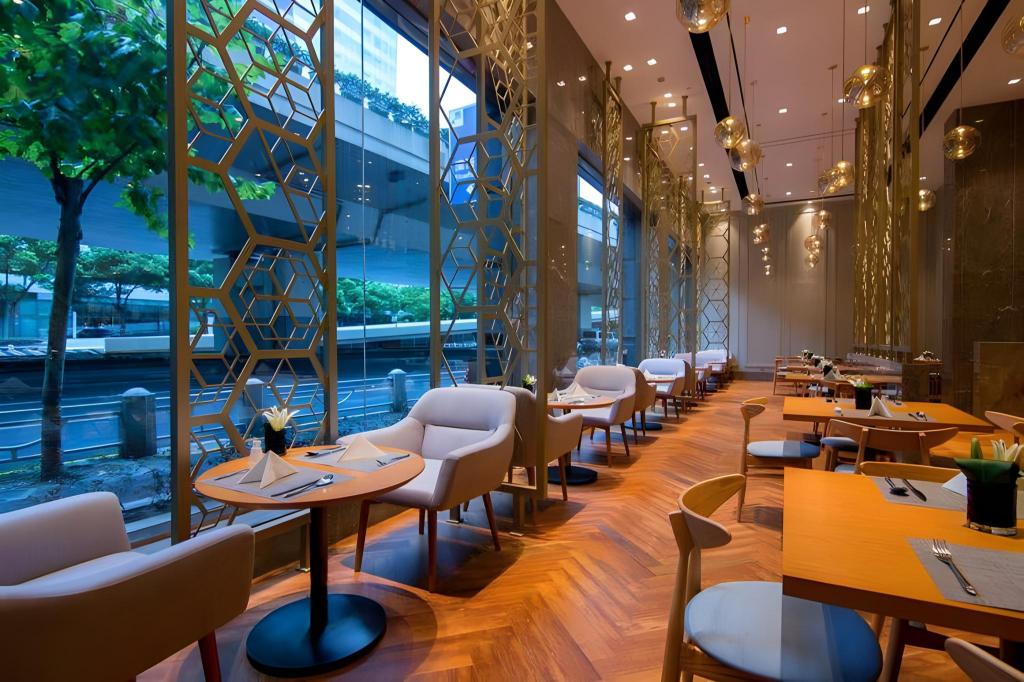 Yitel Premium(Shanghai Zhongshan Park) 41/50