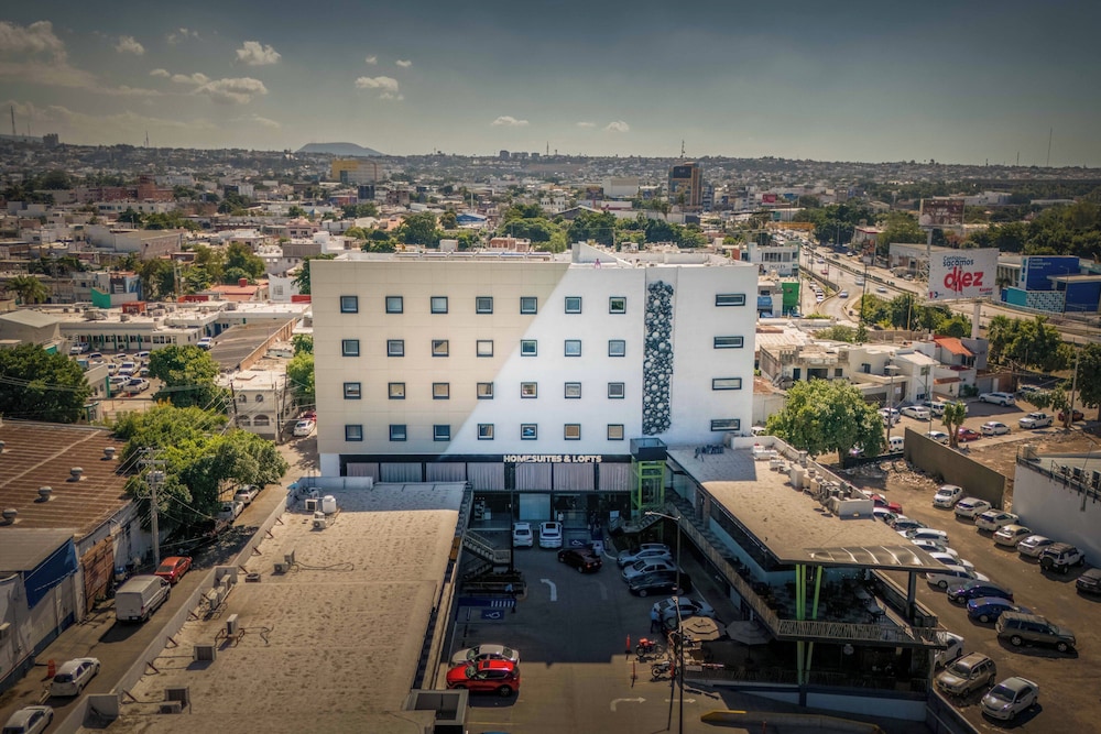 Homesuites Malecon 3/56
