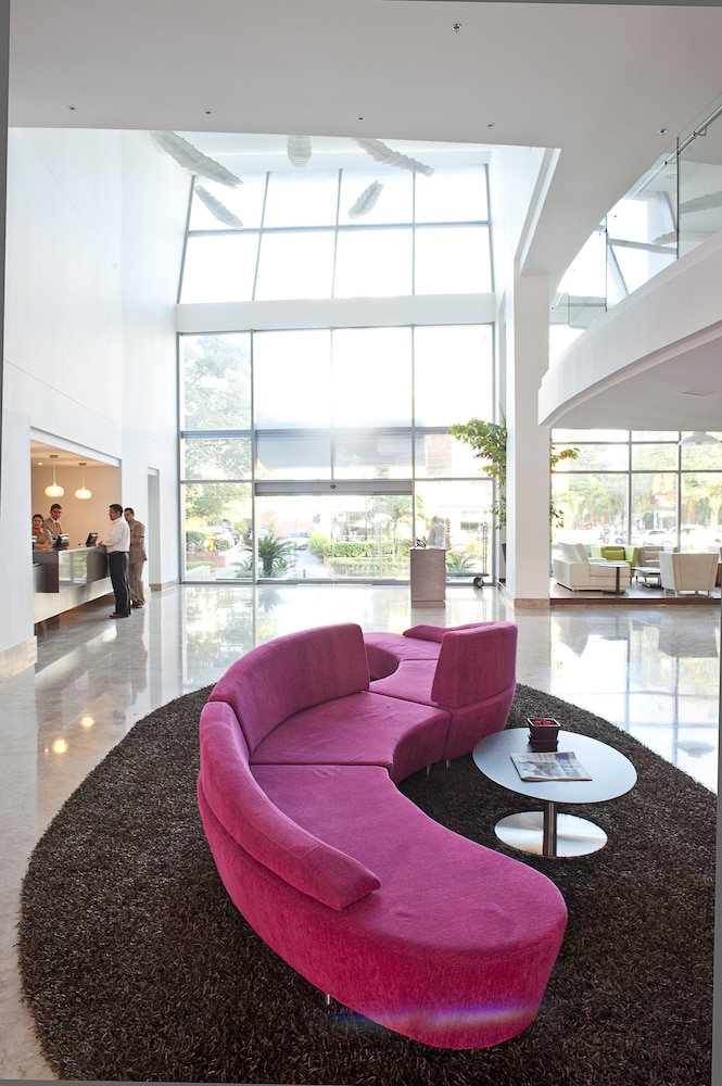 NH Collection Barranquilla Smartsuites Royal 30/50