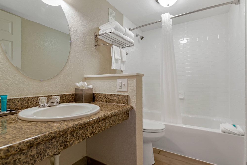 Inn on Destin Harbor, an Ascend Collection Hotel 59/59