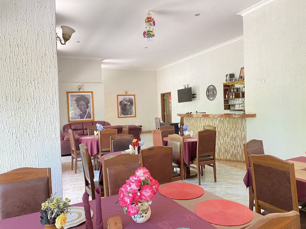 Sangana Lodge 36/50