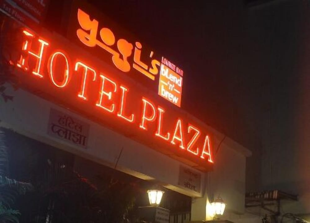 Hotel Plaza 1/37