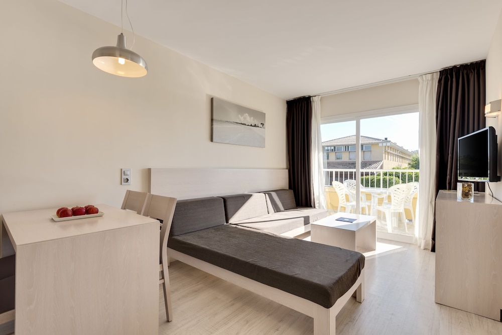 Palm Garden Apartments 14/54