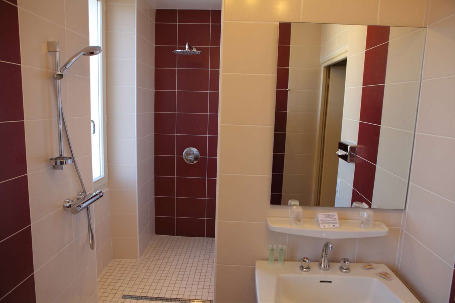 غرفة قياسية بسرير كوين، Best Western Grand Hotel De Paris 3/4