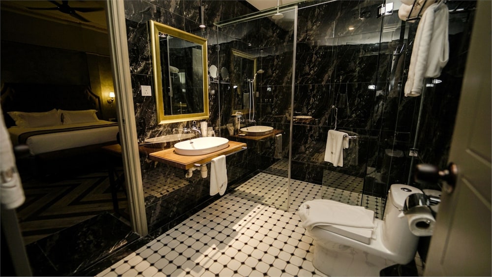 1969 Business Suites @ Ipoh Garden 49/50