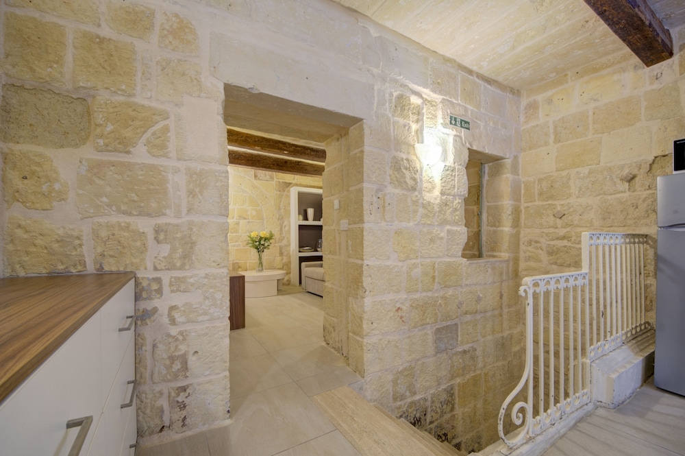 Tritoni harbour suites 54/55