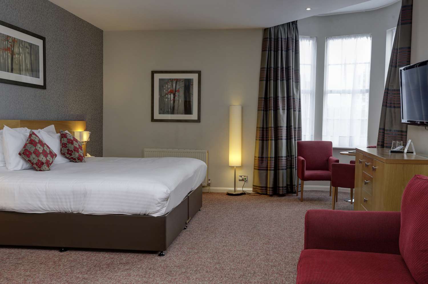 Executive, King Bed