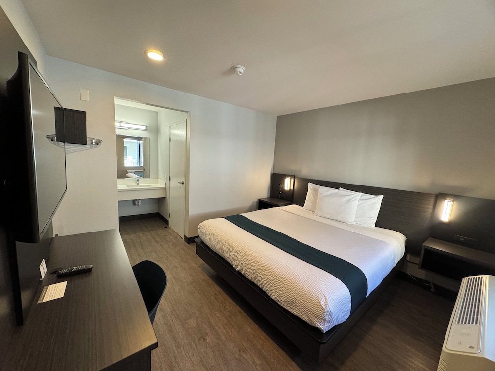 Motel6 Bellflower, CA - Los Angeles 14/65